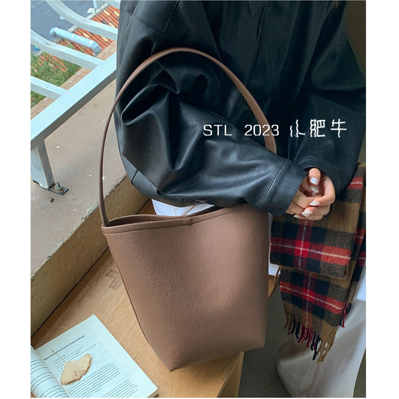 单肩包小众通勤百搭手提包