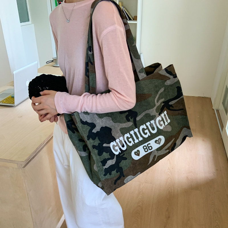美式辣妹迷彩帆布包包女大容量校园单肩托特包小众通勤手提腋下包,箱包皮具/热销女包/男包,时尚帆布包,淘宝优惠券,粉丝福利购,淘宝优惠卷