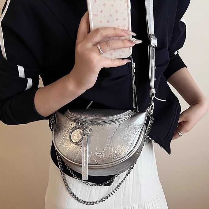 夏天旅游斜挎包女生单肩小背包银色胸包女骑行运动爬山轻便登山包,箱包皮具/热销女包/男包,马鞍包,淘宝优惠券,粉丝福利购,淘宝优惠卷