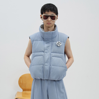 NMORE设计师品牌 25冬季新款 雅灰色短款两面穿羽绒马甲