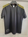 2526 Man L Retro T-Shirt