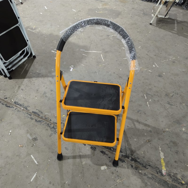 steel ladder两步铁梯子家用防滑折叠梯子二步梯椅两用可坐洗车凳