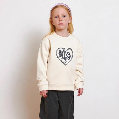 Marithe秋冬新款童装卫衣爱心绳子印花儿童长袖圆领套头女童卫衣