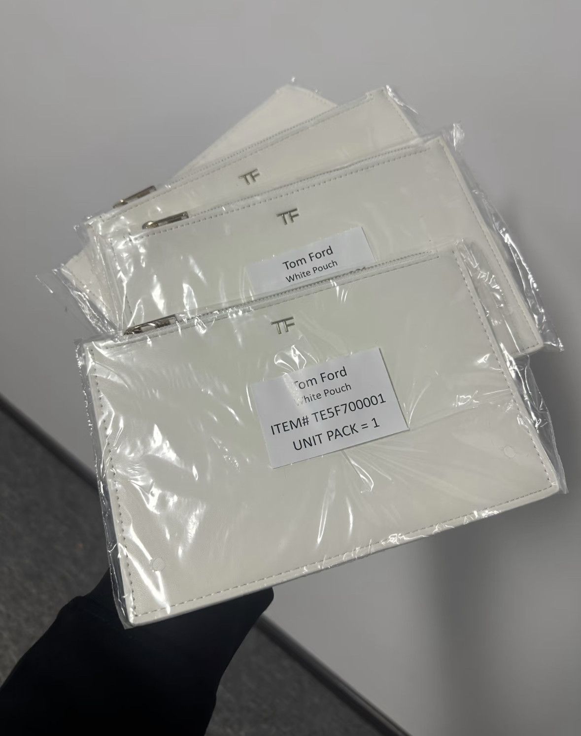 tf汤姆特化妆包信封手拿包黑色手拿包