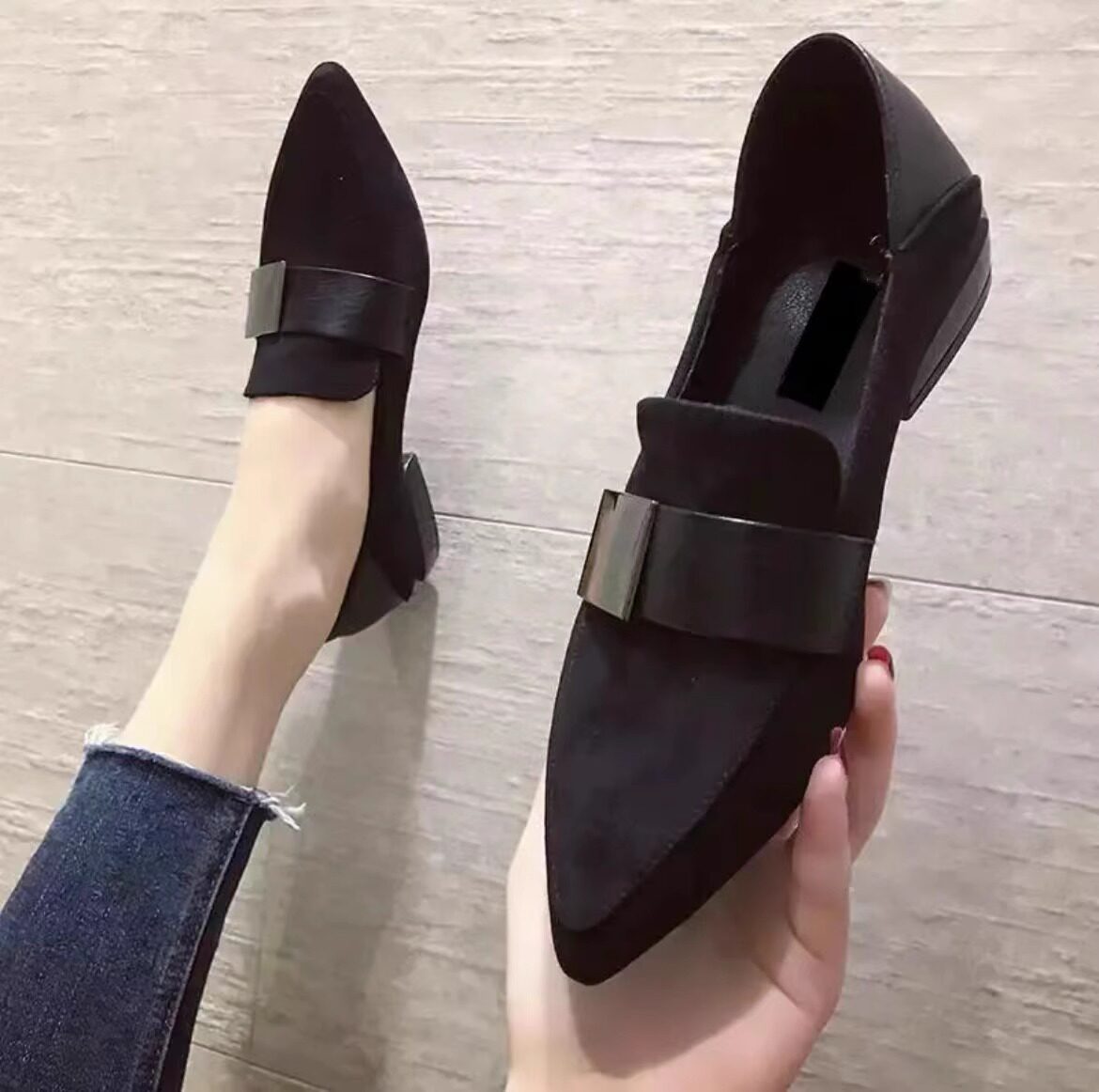 真皮低跟小皮鞋女2025年春秋新款网红百搭单鞋软底软面 面尖头乐
