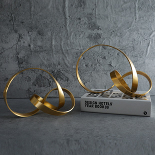 现代极简软装饰品摆件金属麻花设计师款样板房玄关售楼处艺术摆设