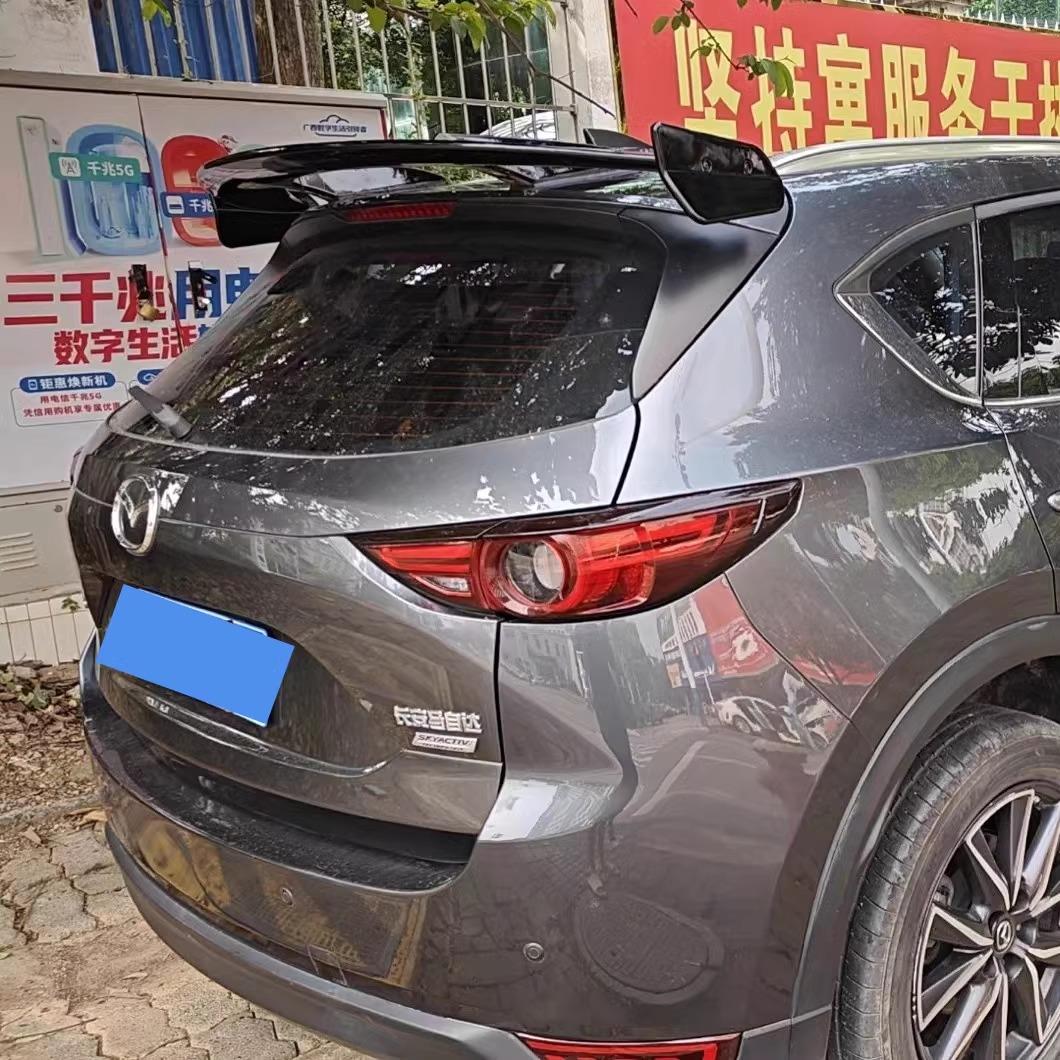 两厢昂克赛拉CX4CX5 KS款打孔碳纤维尾翼定风翼两厢通用飞机顶翼