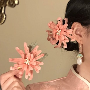中国风绒花菊花发夹女高级感古风汉服发卡配饰边夹绒花头饰发饰