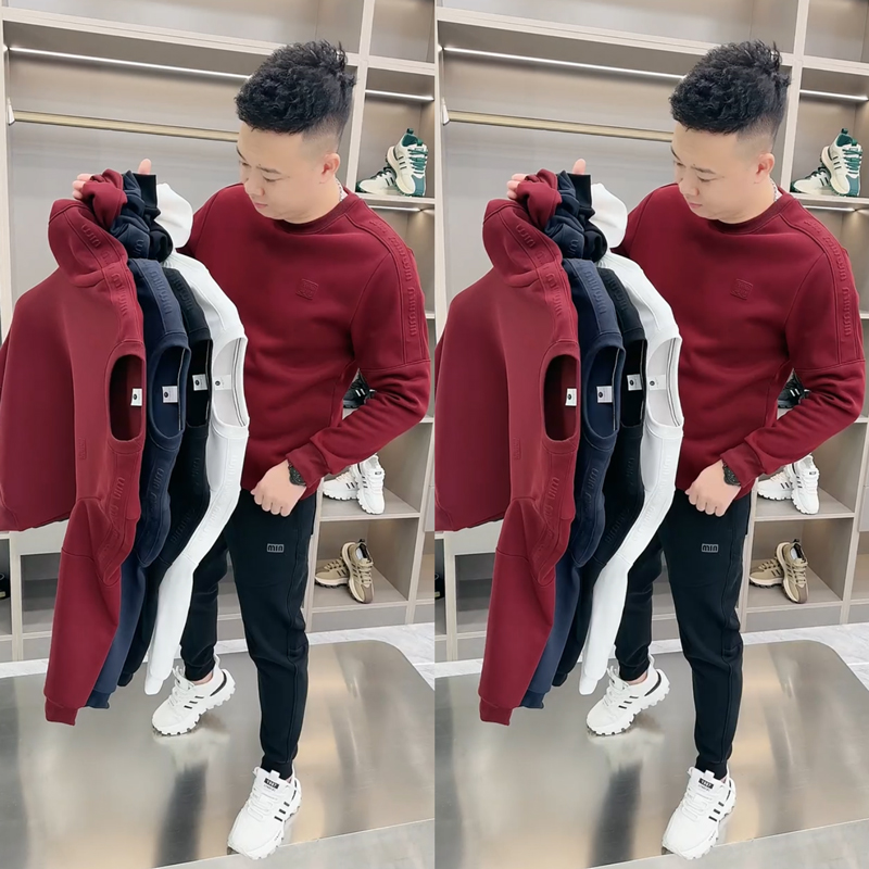 钢印字母迎曾休闲时尚套头卫衣