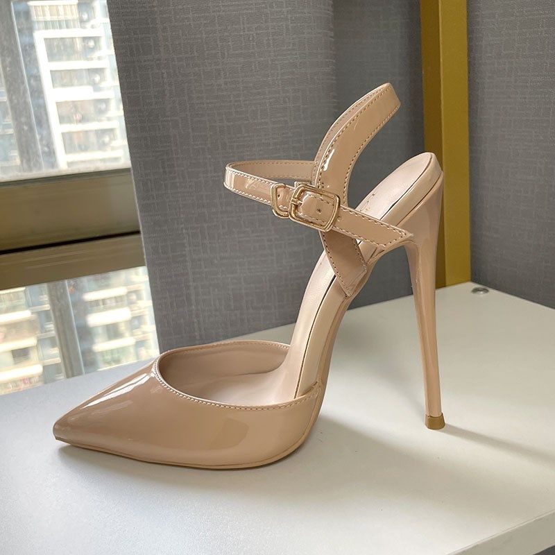 实拍2023春夏新款深裸肉色漆皮包脚环一字带后空日常高跟凉鞋大码