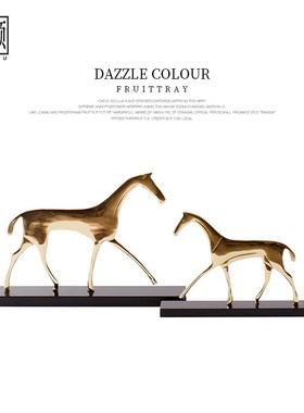 轻奢风现代抽象铜马摆件售楼x部样板间书房客厅玄关新中式软装饰