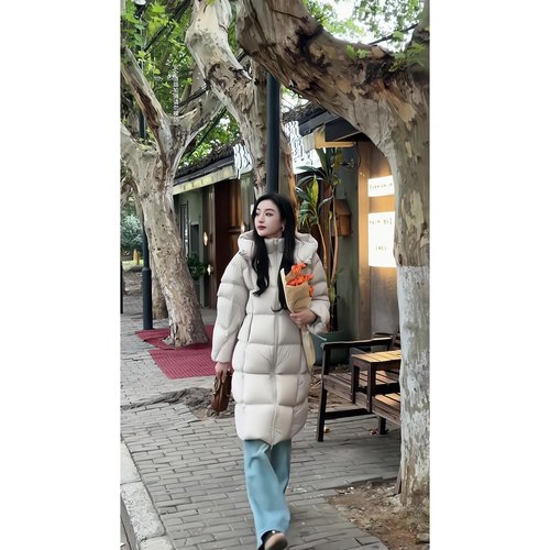 韩系纯色连帽中长款羽绒服