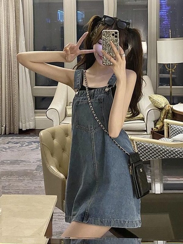 小个子牛仔背带裙女2024春季新款减龄设计感小众宽松复古a字短裙S