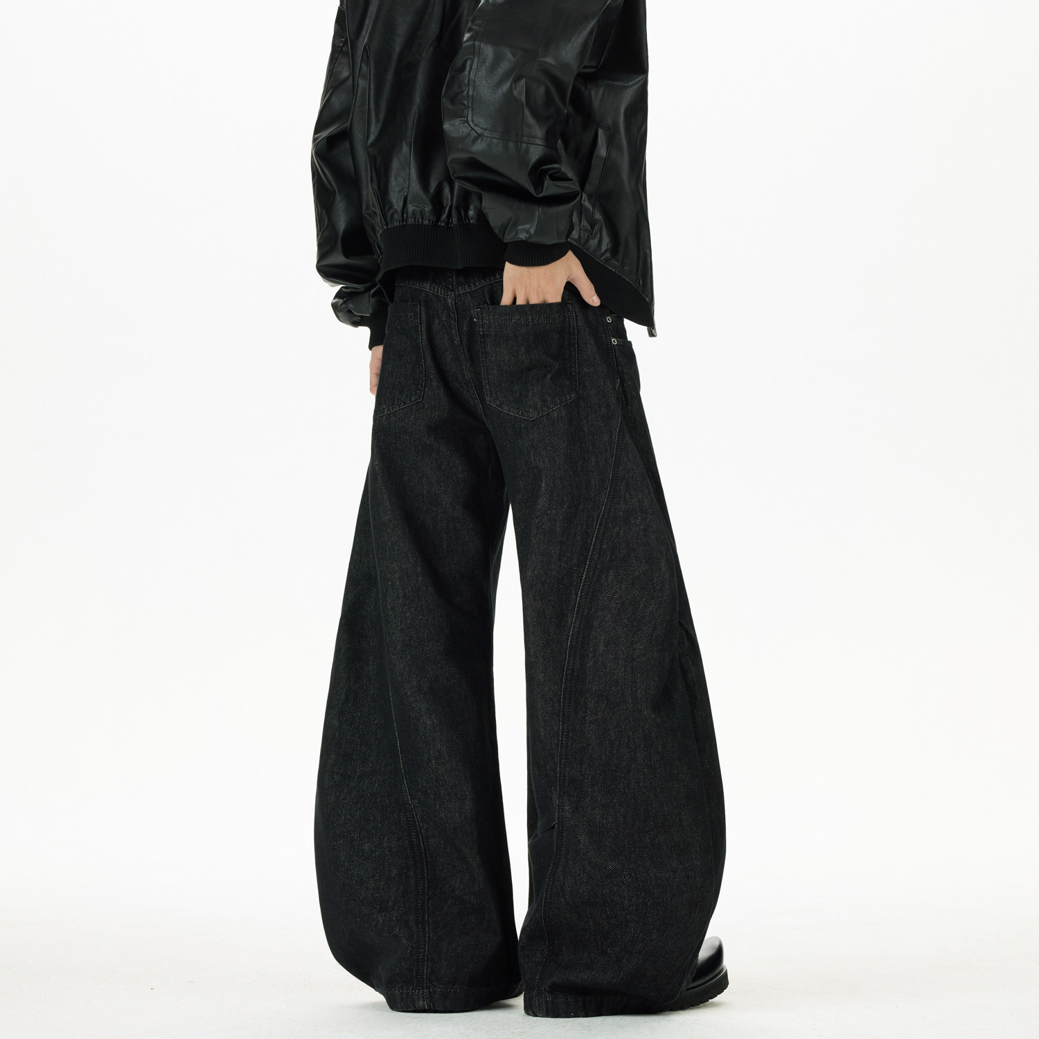 现货A412-DM552-特P48-限价88-廓形褶皱弯刀牛仔裤，男装牛仔裤，电商A412