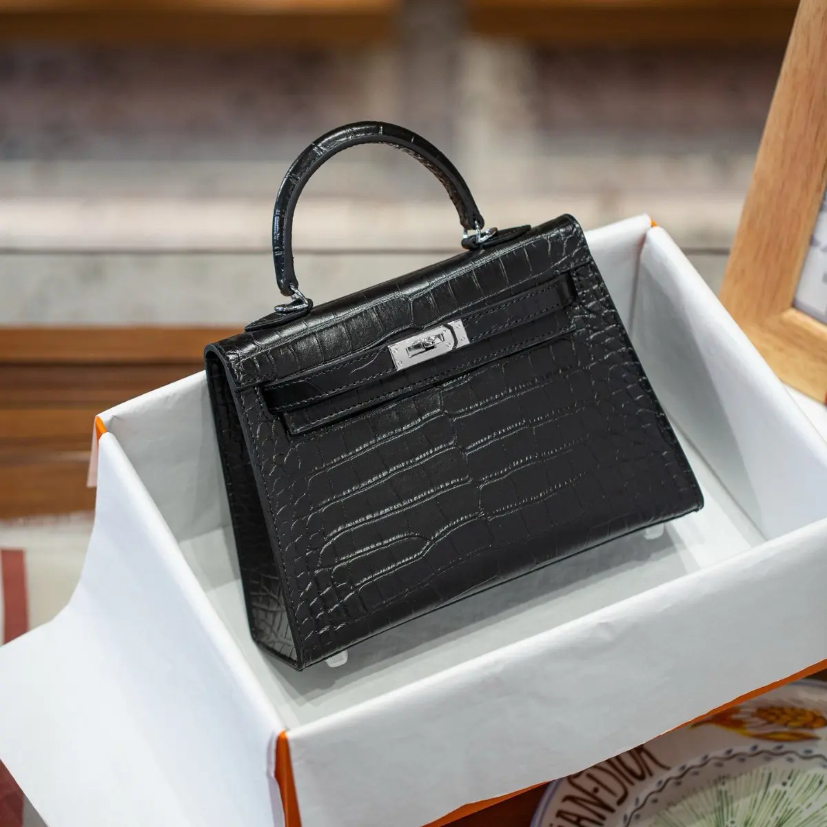 新款鳄鱼纹二代真皮凯利包高级感牛皮手提包通勤百搭单肩斜挎女包