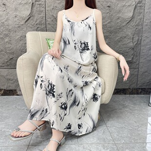 法式黑白油画长裙沙滩裙碎花吊带连衣裙女夏2026新款高级感裙子潮
