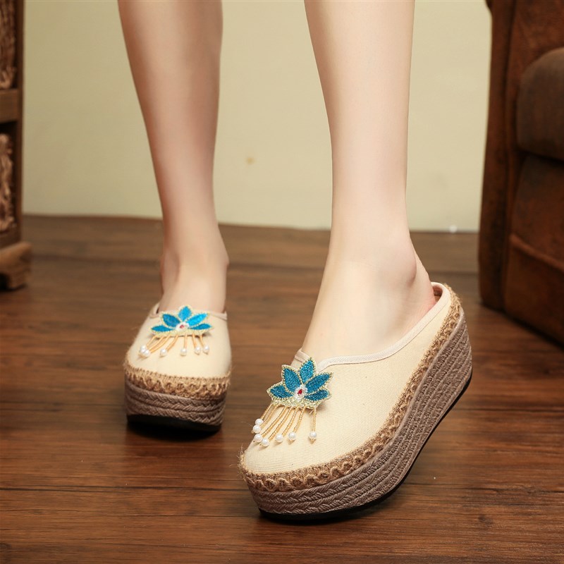 1618-31 春夏秋新款古风文艺高跟女拖鞋M可外穿不累脚汉服绣花坡