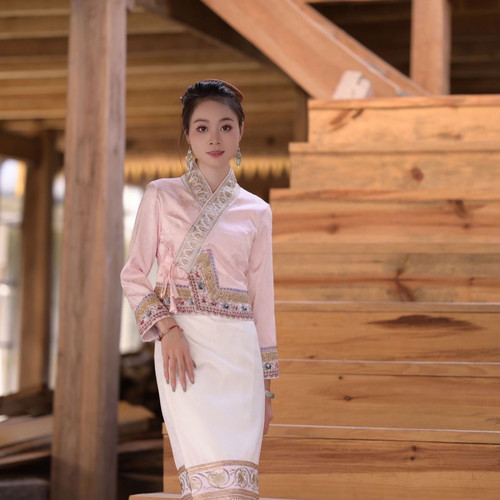 云南新款傣族服装女长袖传统日常生活装民族风舞蹈演出服表演服