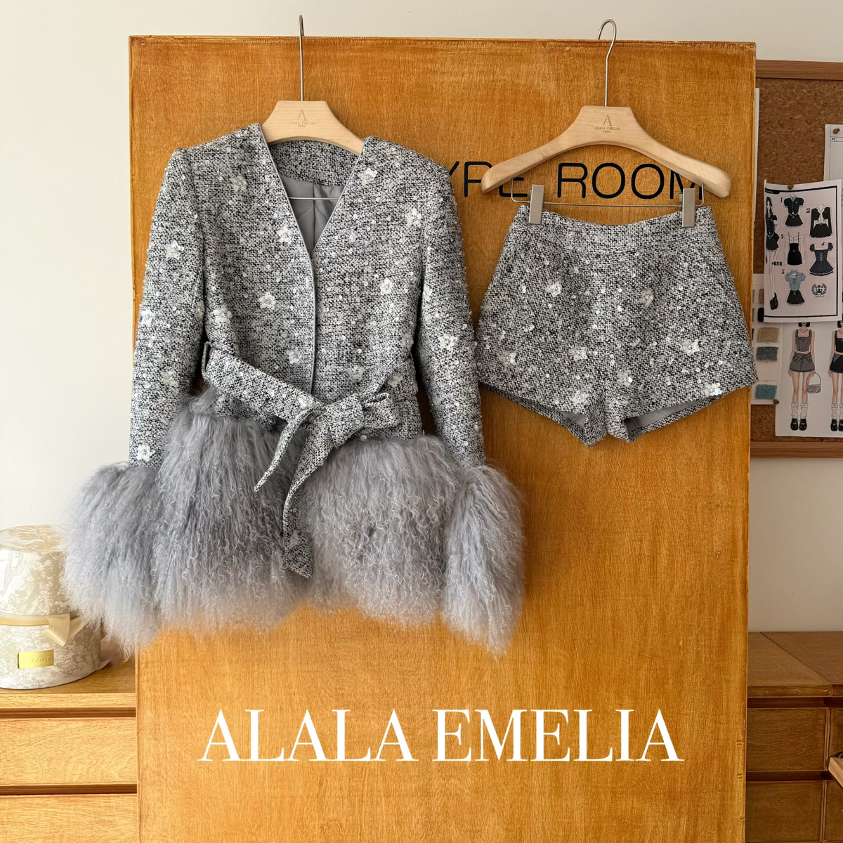 ALALA EMELIA-呢短裤女高腰A字亮片碎钻富家千金裤休闲短裤B17806