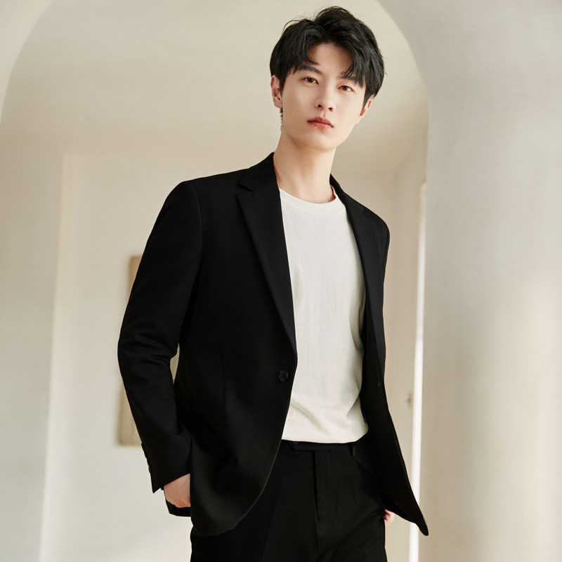 休闲小西装外套男士秋冬韩版高级感痞帅黑色商务结婚西服单件上衣