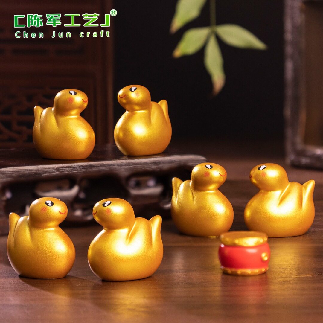 金色公仔挂配件桌面汽车蛇年小摆
