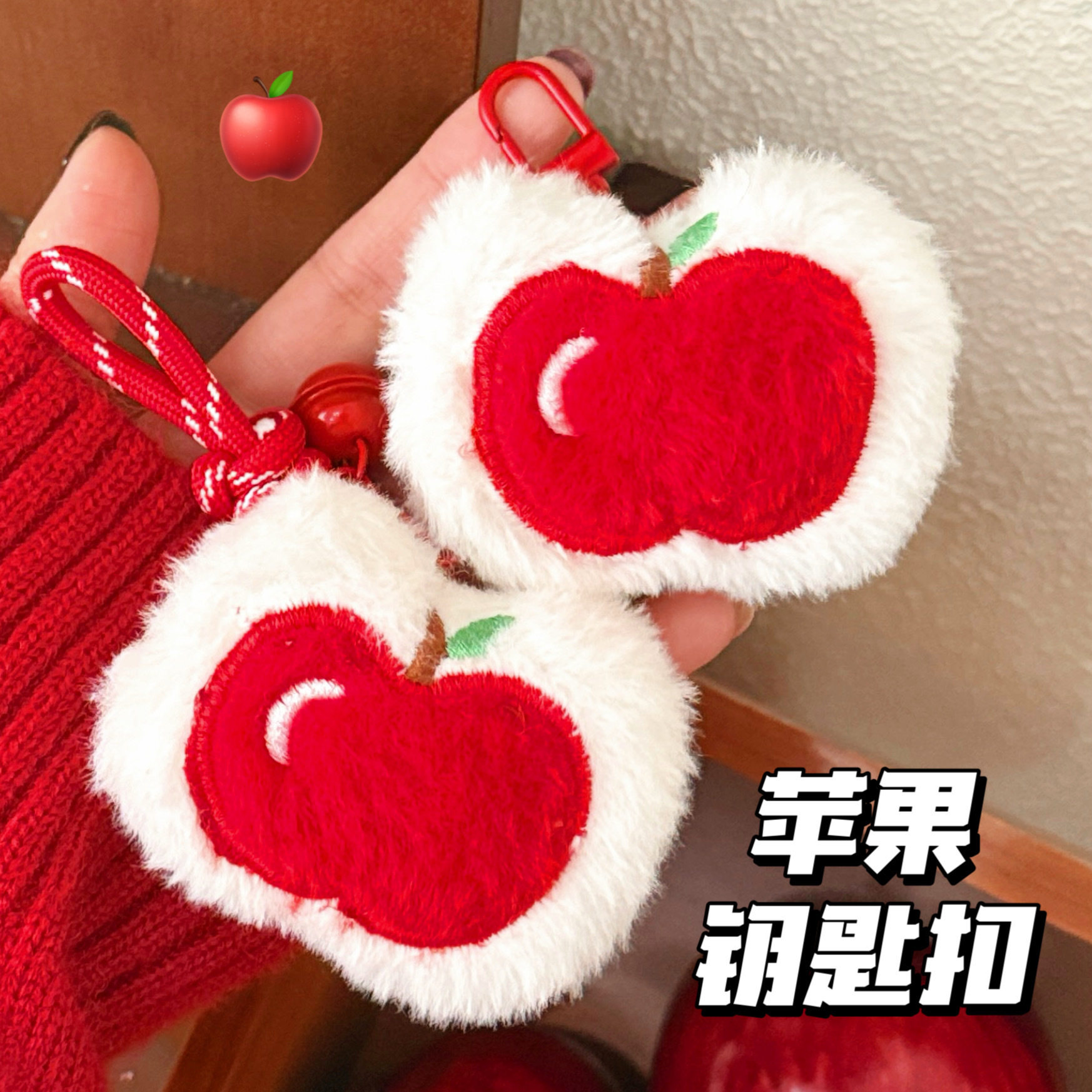 个性创意毛绒挂件耳机包零钱包创意公仔背包挂饰可爱钥匙扣装饰小