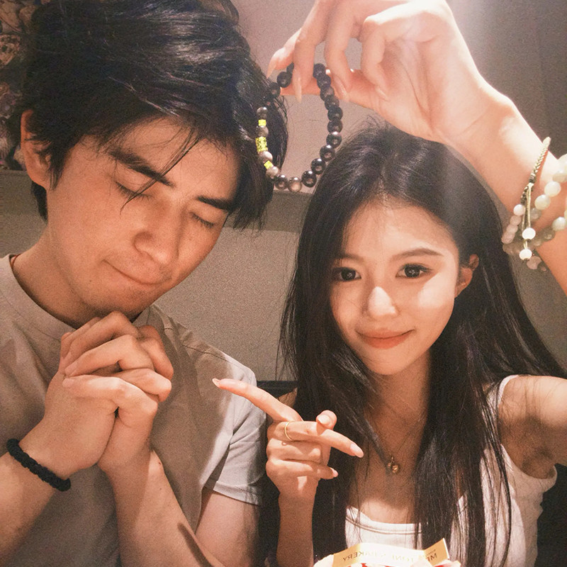 原创设计暗夜金轮手串潮流图片