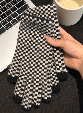 日系撞色格子可触屏保暖手套女秋冬季新款针织加绒开车骑行学生男