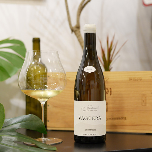 干白西班牙老藤单一园特色品种