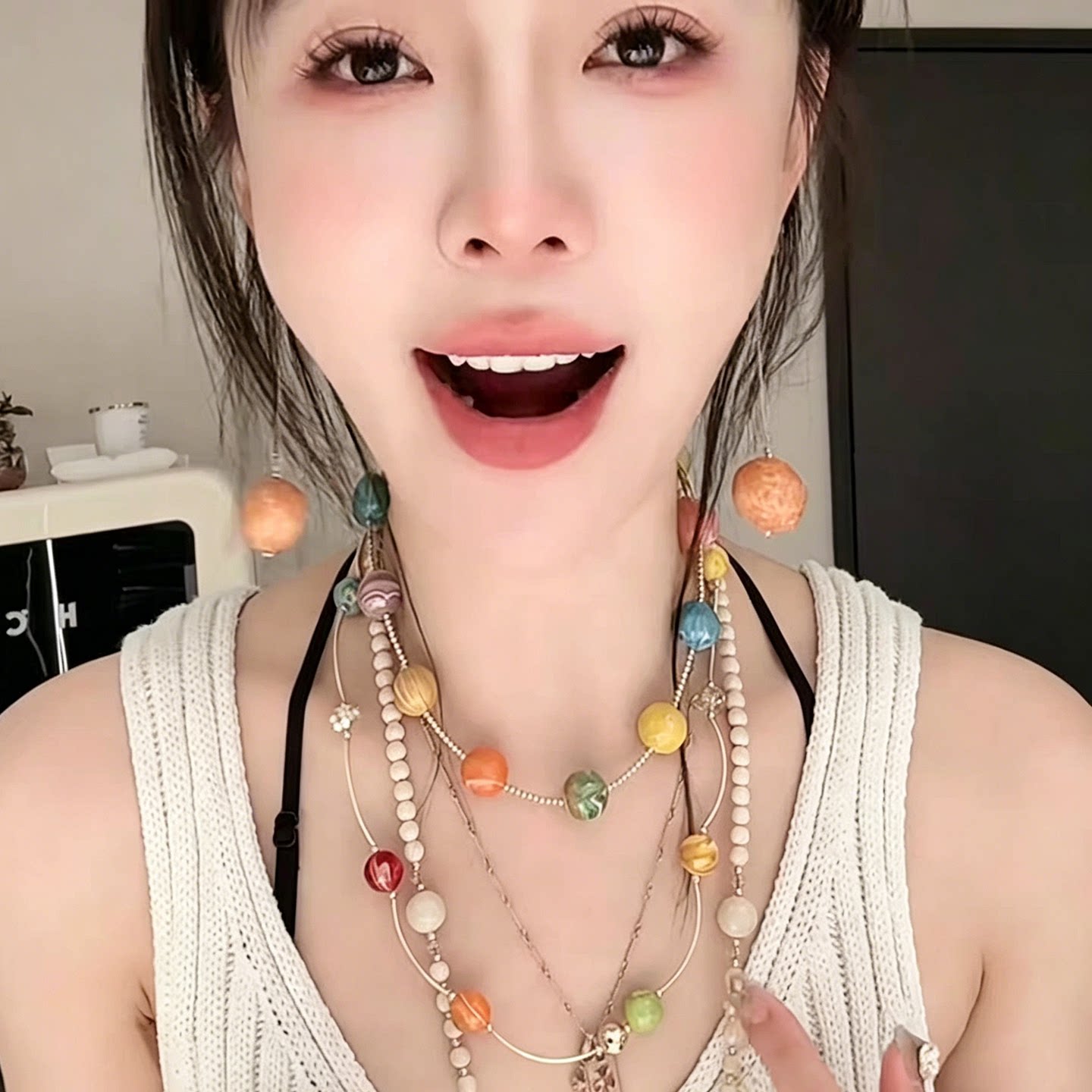 多巴胺撞色天然石圆珠锁骨链