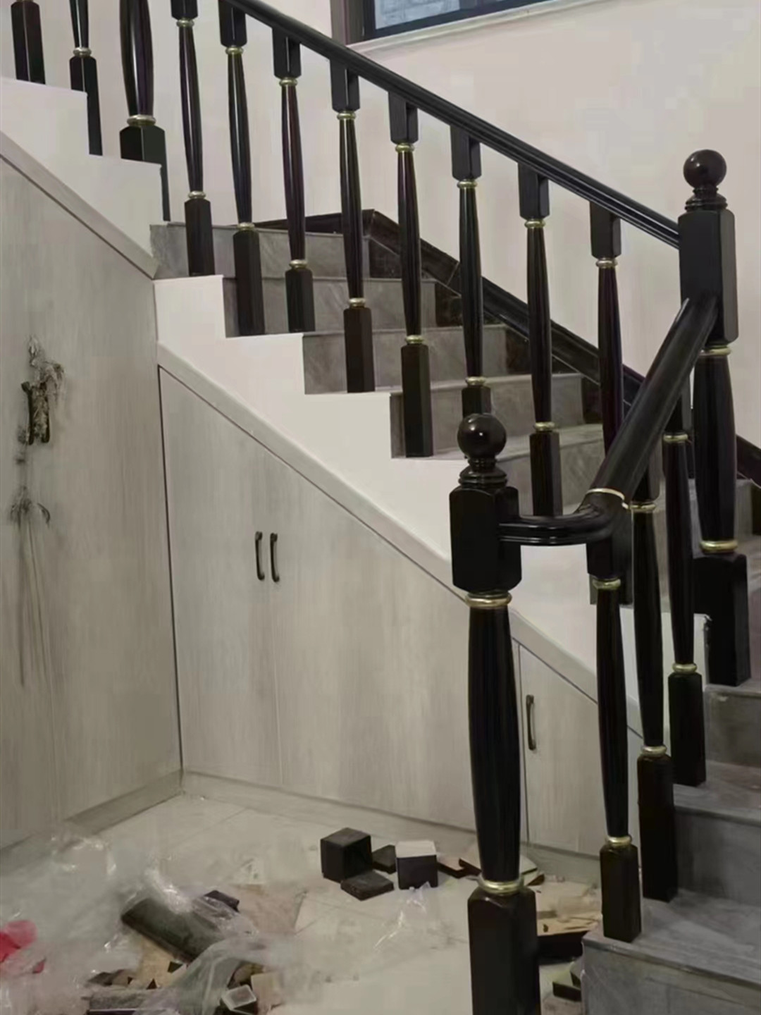 新款实木楼梯扶手烤漆立柱阁楼护栏简约栏杆网红阳台护栏农村扶手