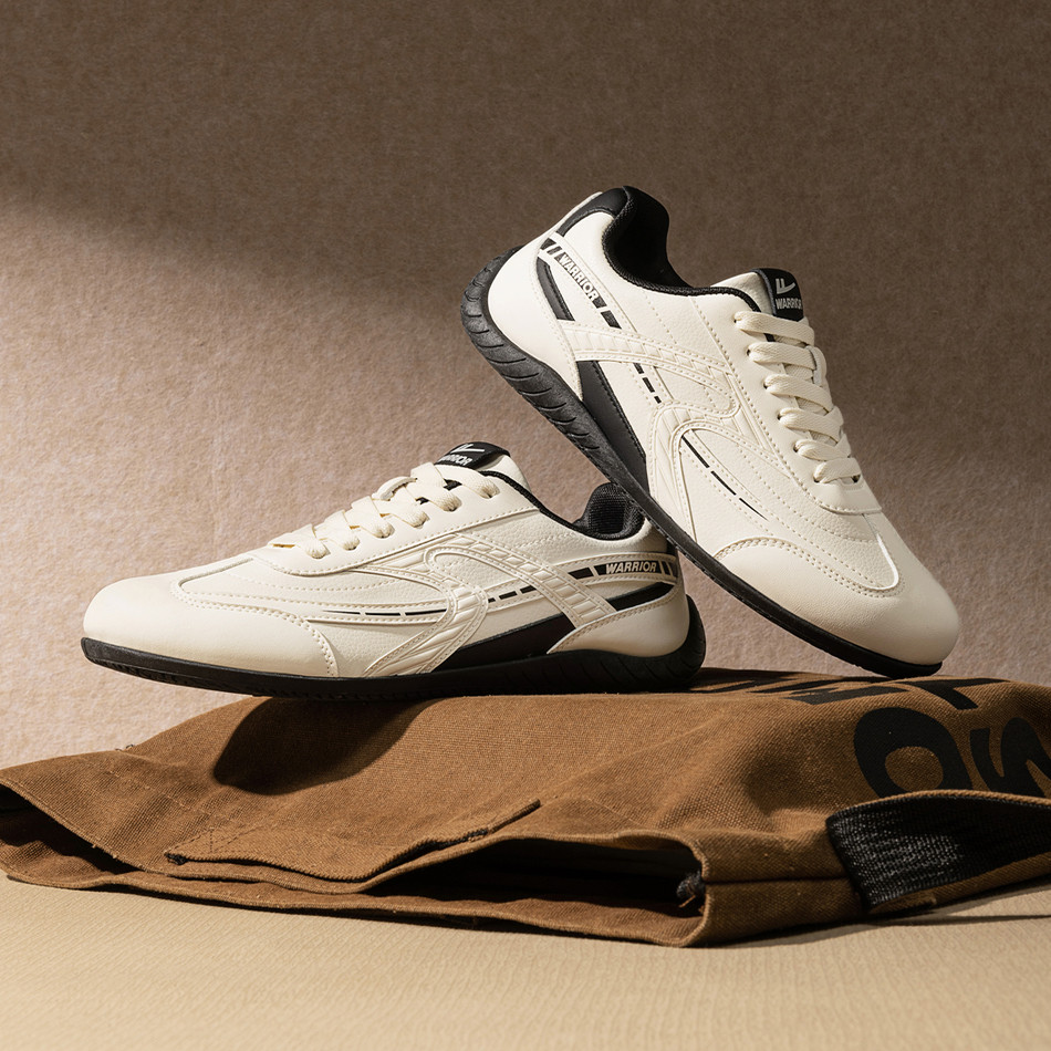 回力男鞋2025新款冬季男士休闲鞋轻便百搭工作软底皮面运动板鞋潮,流行男鞋,休闲板鞋,淘宝优惠券,粉丝福利购,淘宝优惠卷