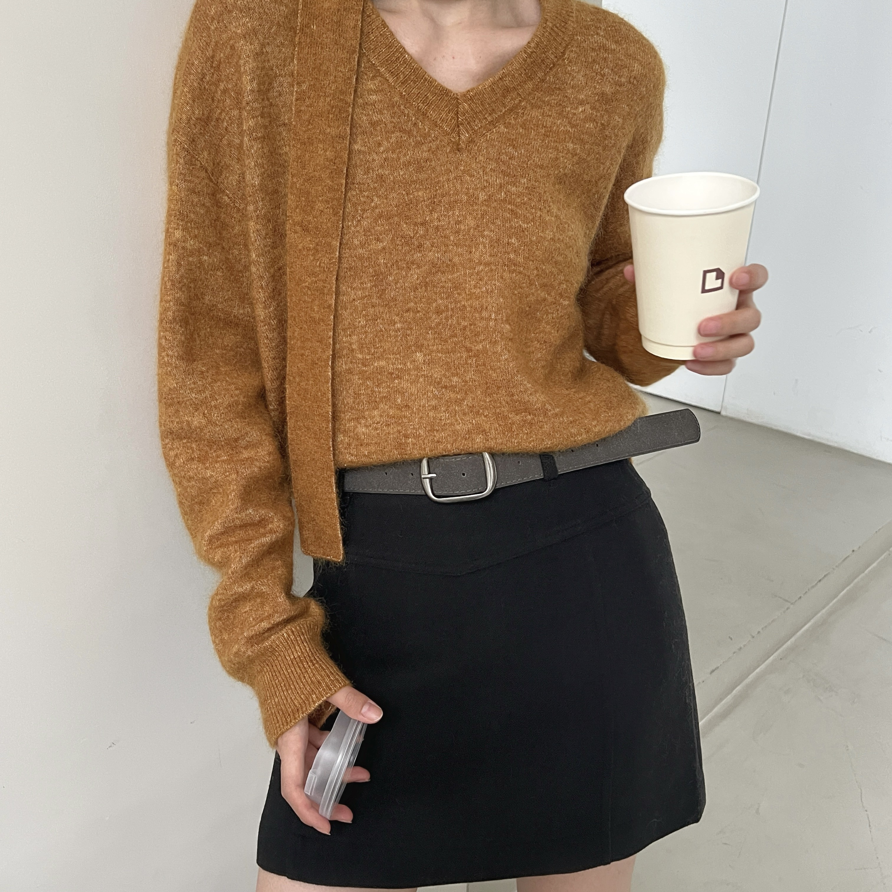 C-套头宽松慵懒显瘦软糯毛感针织衫(配飘带)（含31马海毛）B2196M