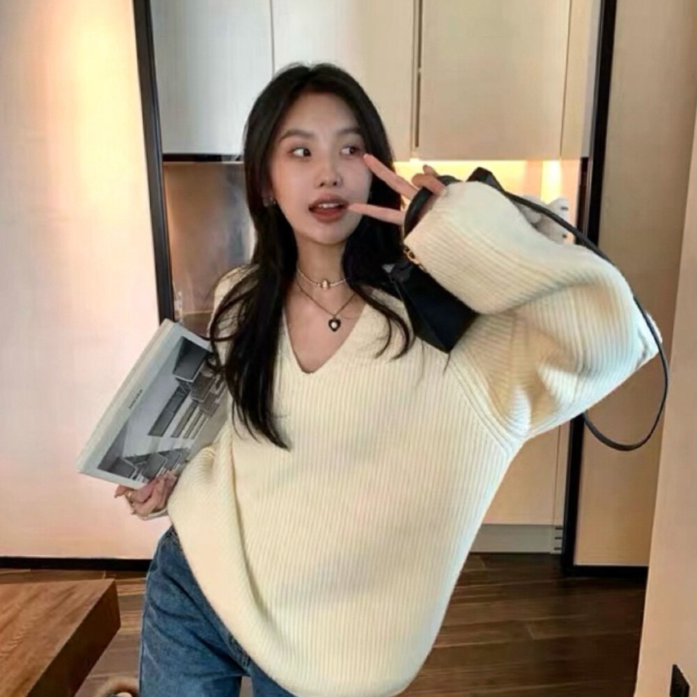 USTME-色百搭V领羊仔毛宽松慵懒套头保暖毛衣（含5羊仔毛）31333-