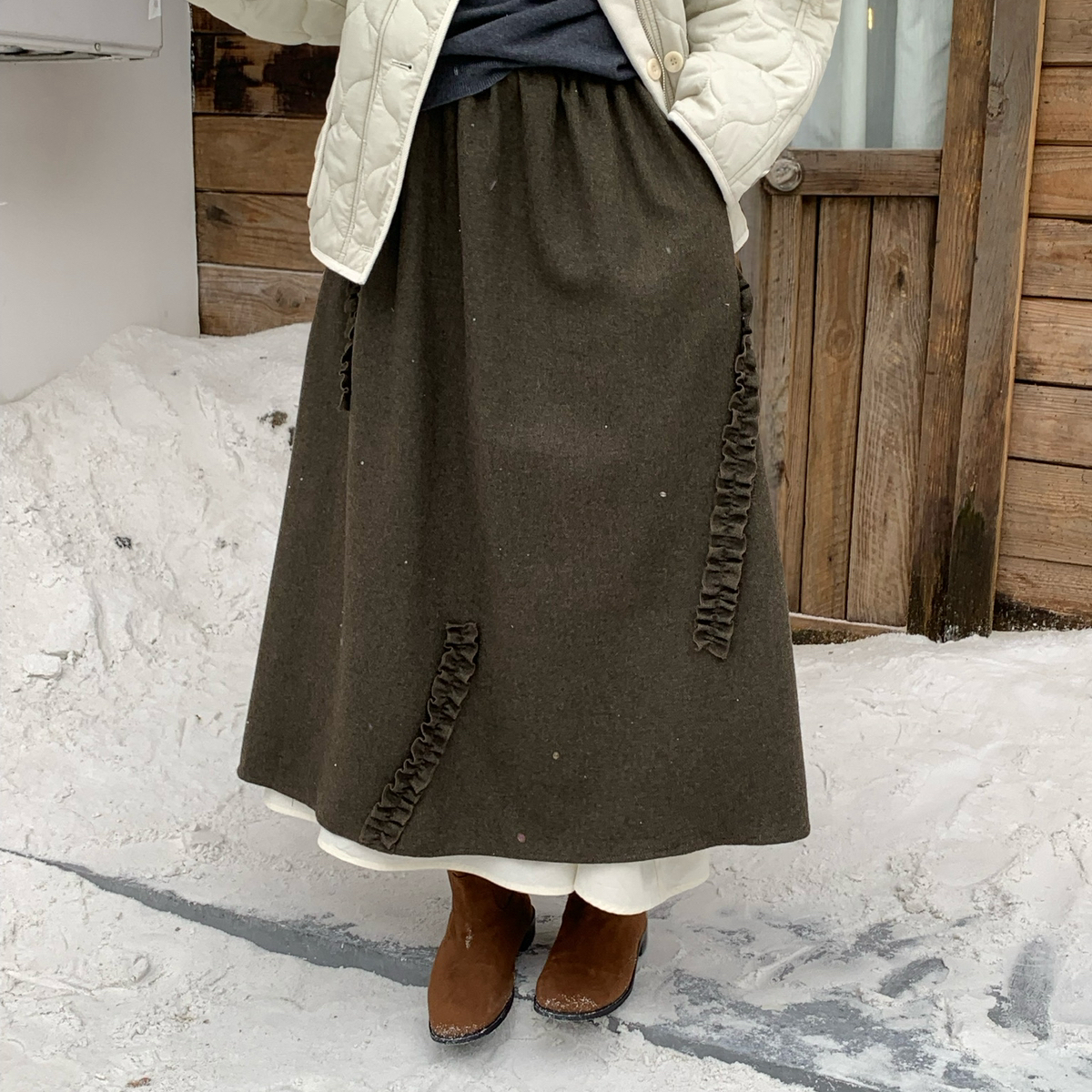 WANDER-冬上新重工双层木耳边羊毛半身裙(含50羊毛)5179