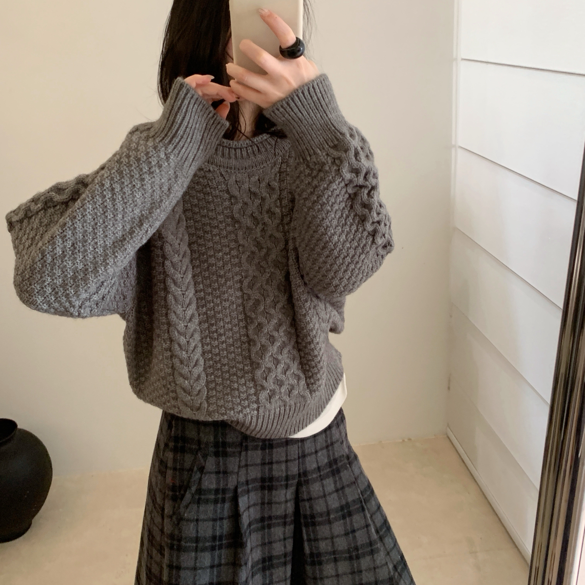 Find Time-慵懒～冬上新韩系卷边圆领重工麻花套头保暖毛衣L61076