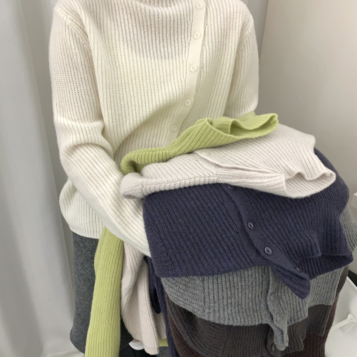 MO-入拿必赚高领侧扣多色绒感丰富打底衫（含100绵羊毛）YS1-1963