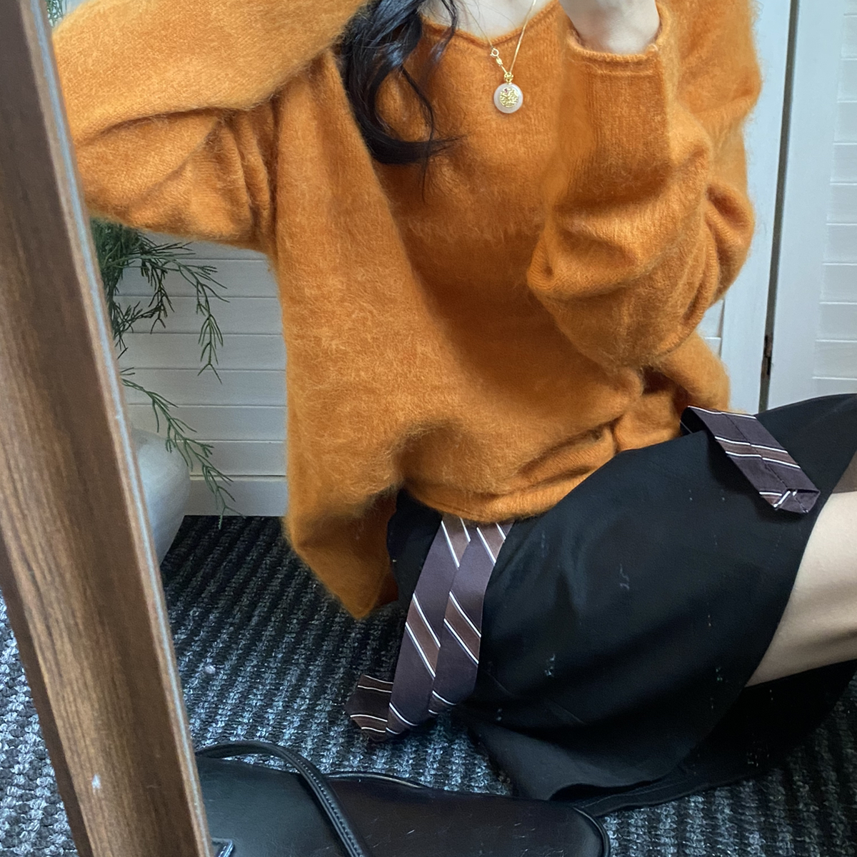 MISS YU美鱼家-绒拉毛时尚纯色卷边圆领针织毛衣(含95羊毛)Y80-56