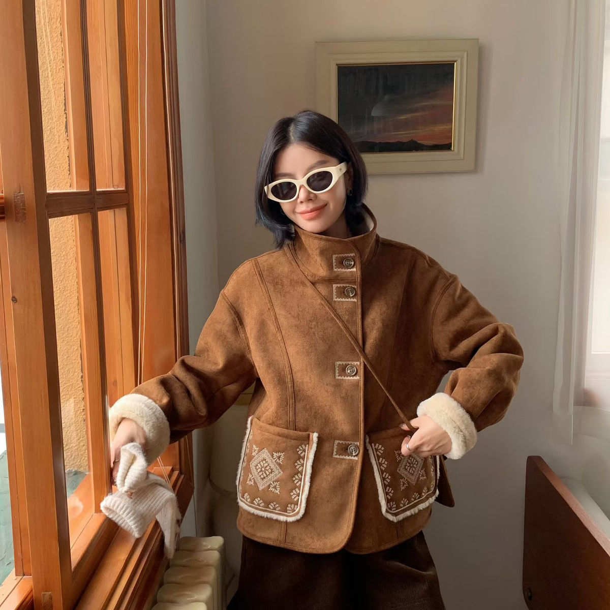 CC夫人-冬上新复古风立领厚绒长袖短外套(配包包)YS1-25903