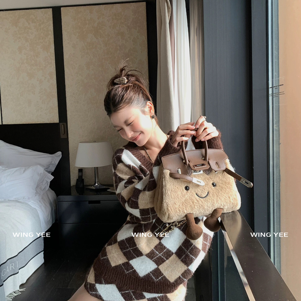 WINGYEE-氛围感出片V领针织毛衣+松紧半身裙菱格两件套套装25526