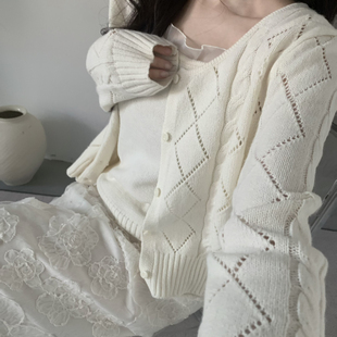 grapestone 葡萄籽-空格陵织针织开衫+打底吊带背心两件套装26018