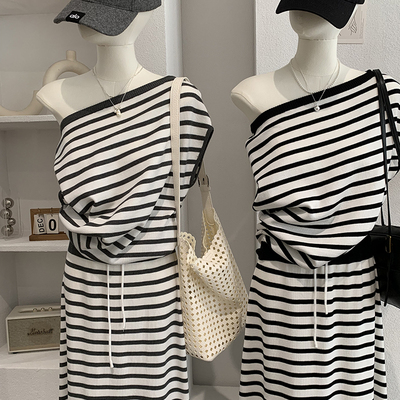 KEKEZOON-新款韩系斜肩条纹针织衫+休闲气质半身裙两件套套装7082