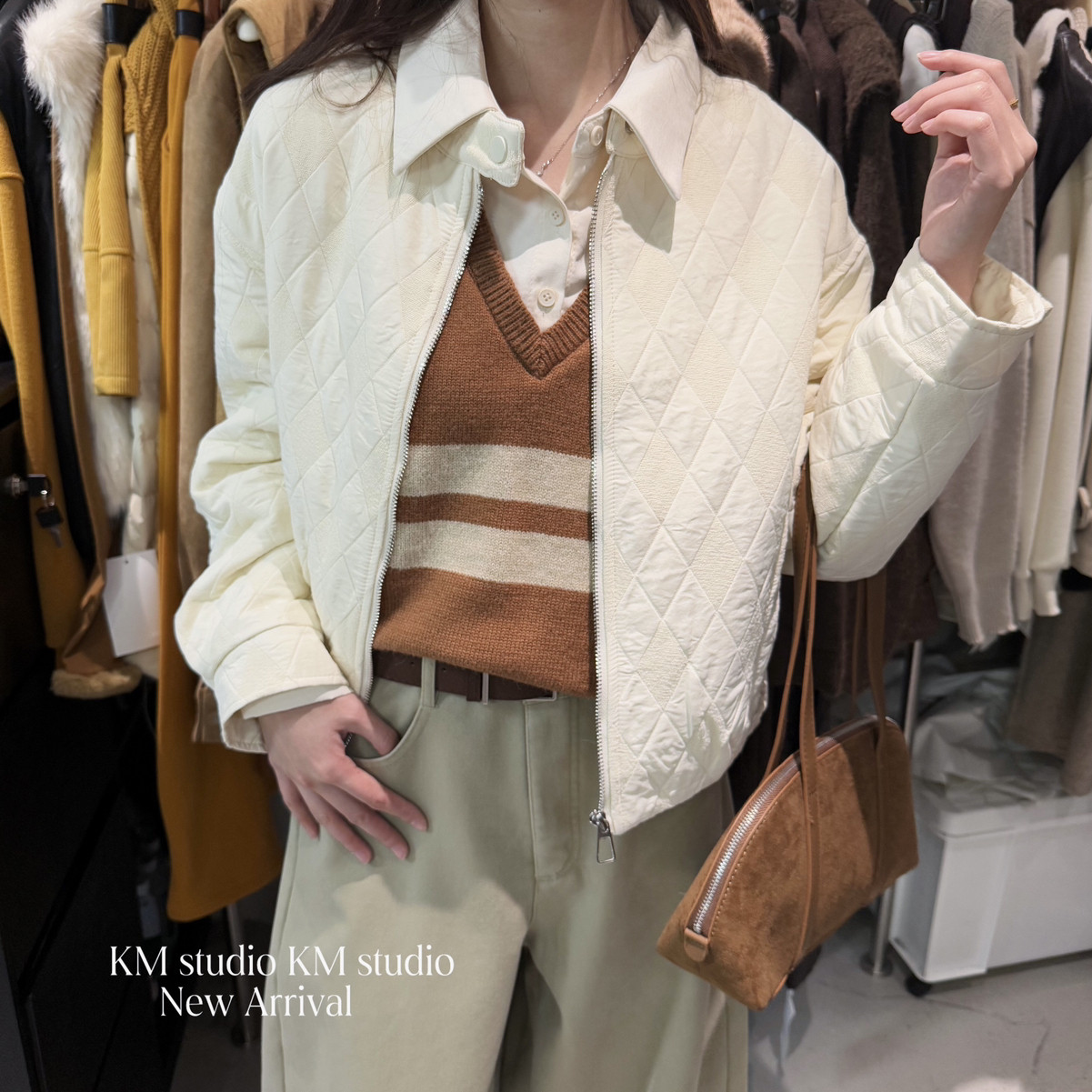 KM-冬上新韩系菱形格圆领拉链薄棉保暖短外套25330