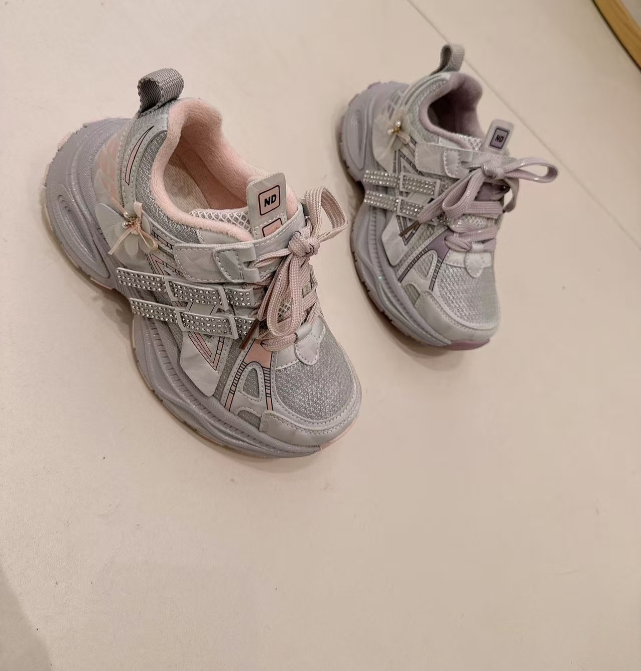 拿大一码2025新款加绒儿童运动鞋女童二棉休闲鞋