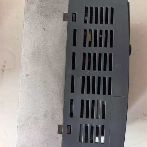 议价信捷变频器VB5N-20P7，0.75KW，220V，拆机件