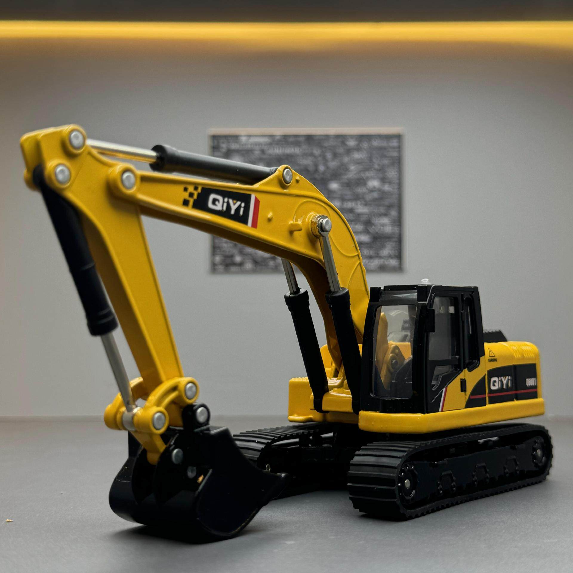 【DZ696】奇艺合金车模1:60挖掘机声光滑行玩具工程车音效模型摆
