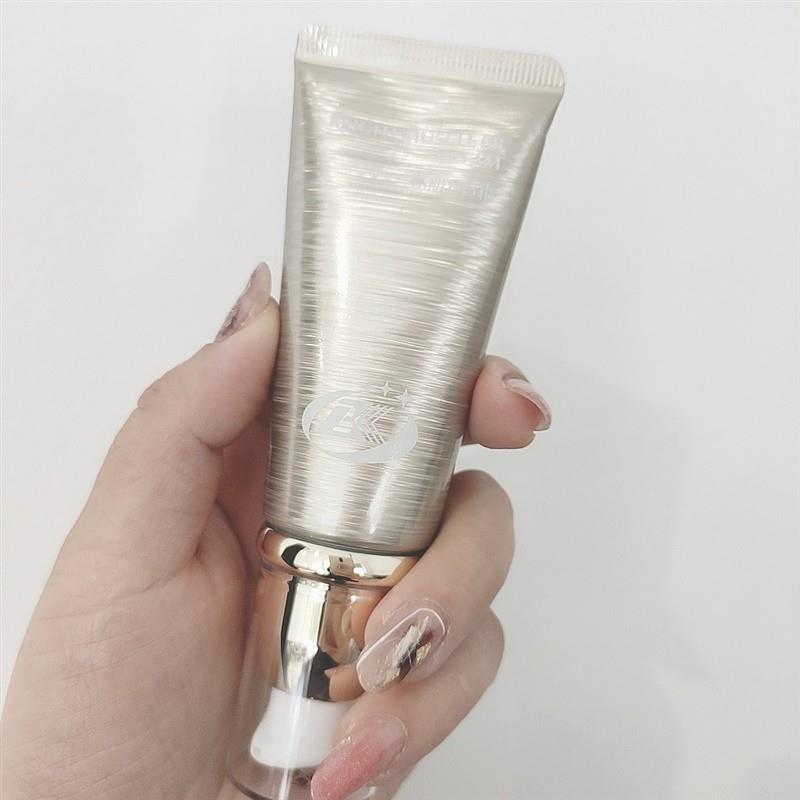 BB霜产品   透明透气遇水遇汗不掉妆保护肌肤