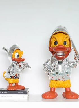 摩登创意潮玩唐老鸭摆件客厅桌面玄关电视柜摆设轻奢软装装饰品