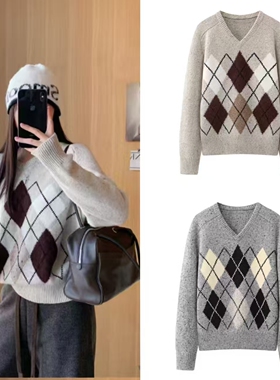 DN高端定制2025冬季新款时尚复古百搭学院风V领菱格套头针织衫女