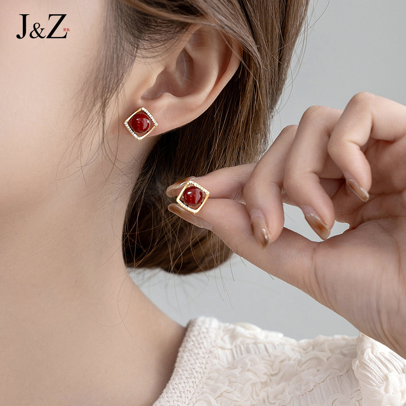 红色相思豆耳钉女小众设计感轻奢高级独特耳环2026新款爆款耳饰